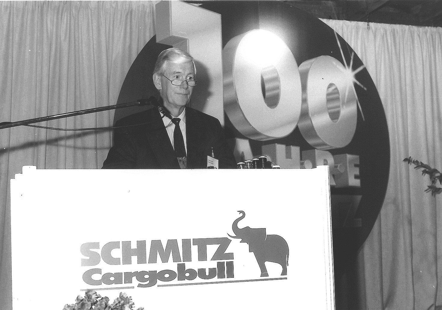 Nachruf Dr. Heinz Schmitz